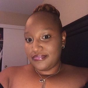 Meet your Posher, Uraina